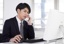 業者とのやりとりが大変